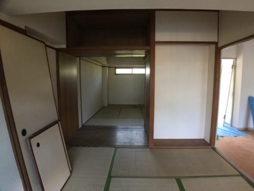 井ノ口ハイツのリノベーション工事前の和室の写真です